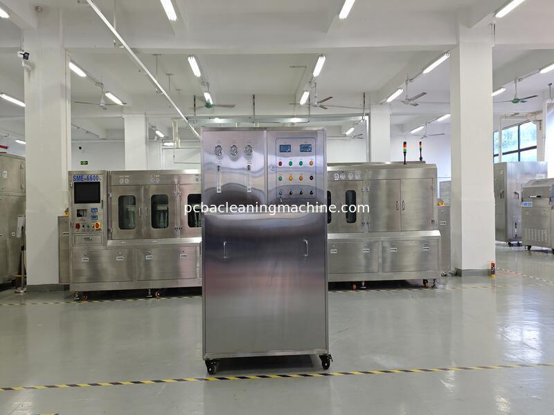 가스 압력 범위 0.4-0.6Mpa PCB 세척기 세척 공정 전자 조립 라인 세척 결과 보장